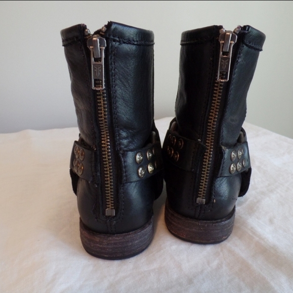 Frye Phillip Harness Boots - Picture 4 of 7